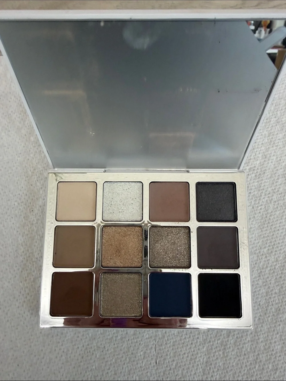 Neutral Eyeshadow Palette - 12 Shade Everyday Matte & Shimmer Moonlight